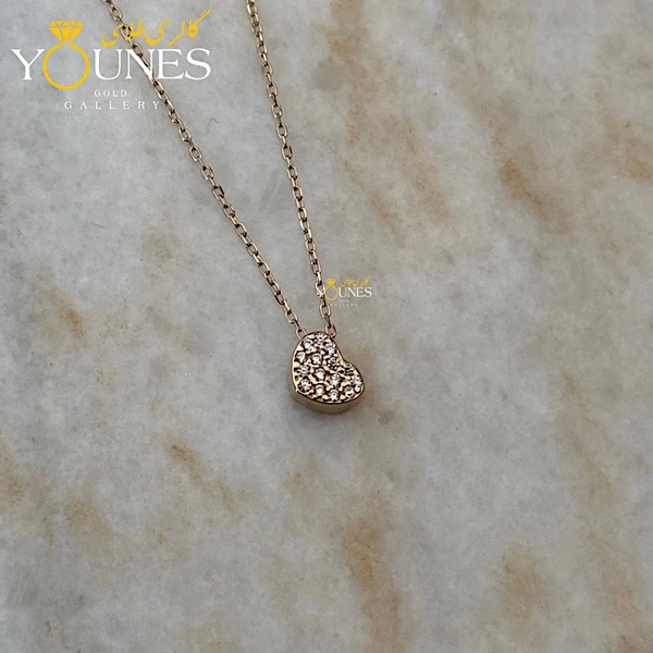 گردنبند طلا قلب نگینی